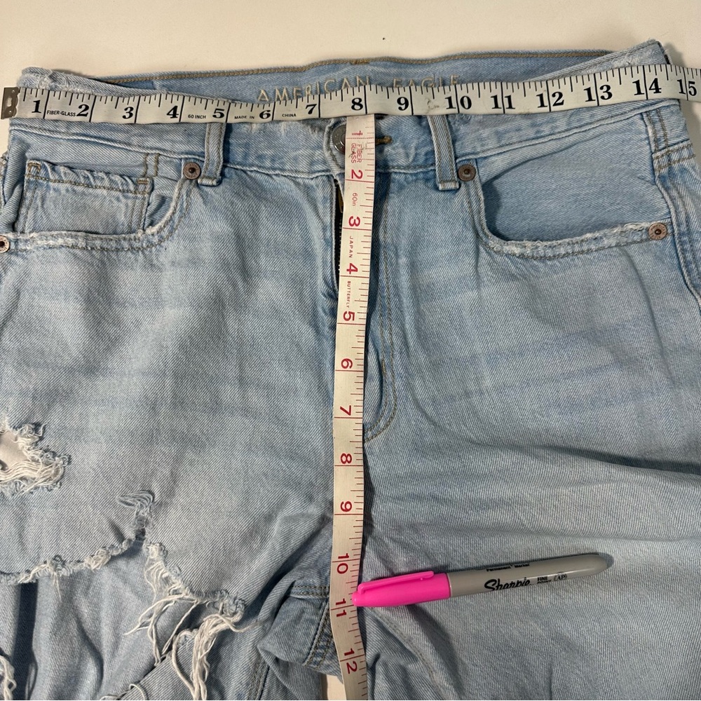 American Eagle Jeans Light Blue Wash Destroyed Distressed 95% Cotton Women's Sz6 - Picture 6 of 11